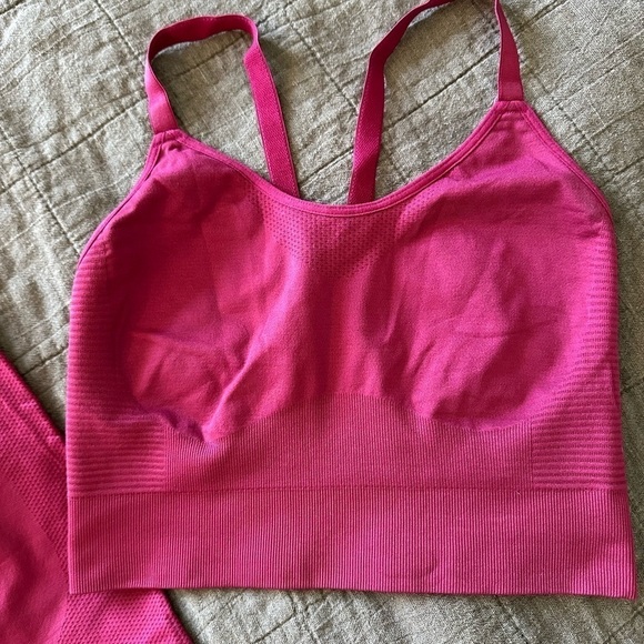 Adidas | Seamless Bra and Legging Bundle - Picture 5 of 7